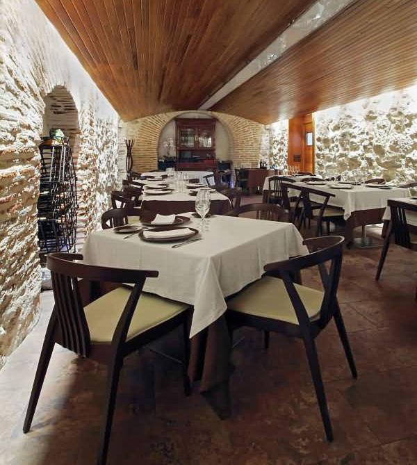 Posada Real Los Cinco Linajes Arevalo Exterior photo